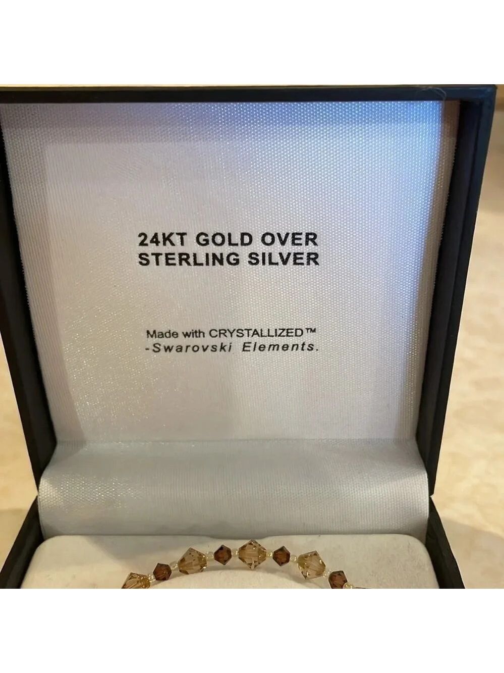 Swarovski Crystal Bracelet & Earring Set, New in Box - Picture 3 of 3
